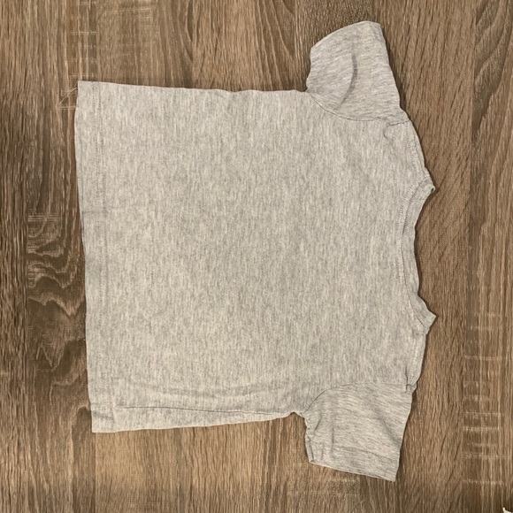 Grey ‘como se llama’ T-shirt 2t - Picture 2 of 2